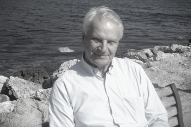 Александър Алексиев